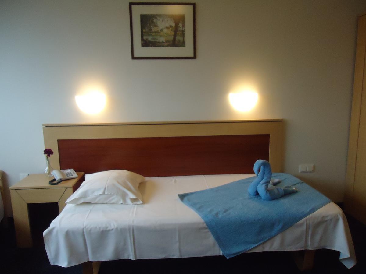 Tanagra Hotel Vilnius Dış mekan fotoğraf