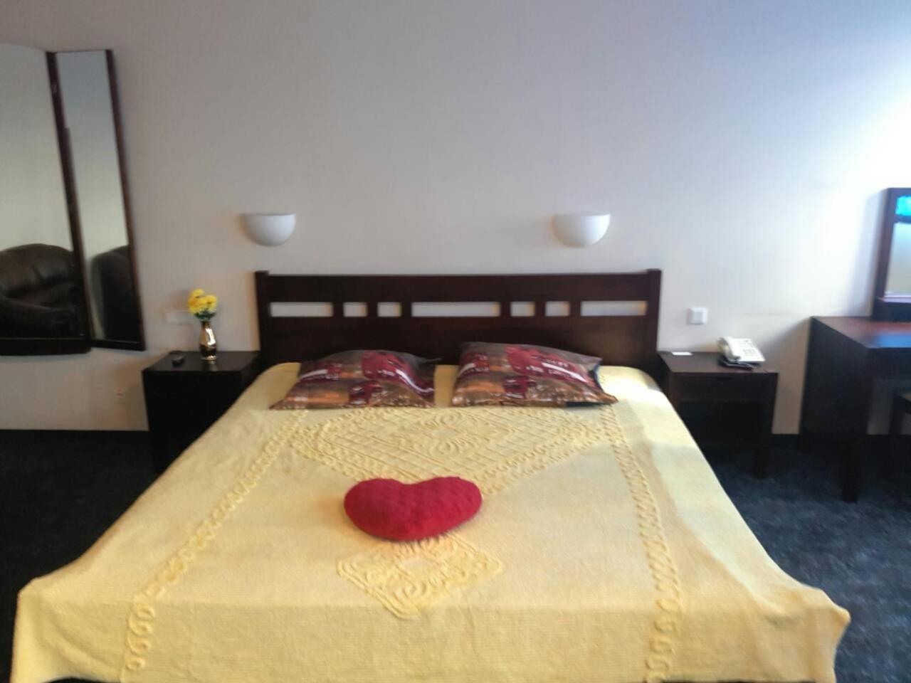 Tanagra Hotel Vilnius Dış mekan fotoğraf